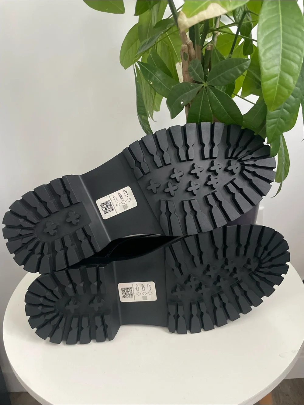 Men Size 11 ASOS Design chunky lace up shoes black faux leather new never worn